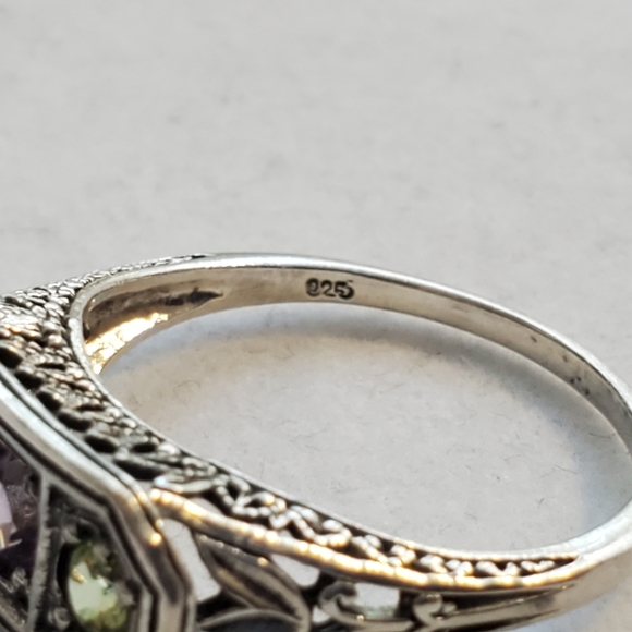 Vintage Sterling Silver Filigree Ring with Amethyst and Peridots Size 7.5 - Picture 11 of 16